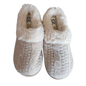 EZ Feet Cable Knit Faux Fur Lined Slippers Cream/White Size 7/8